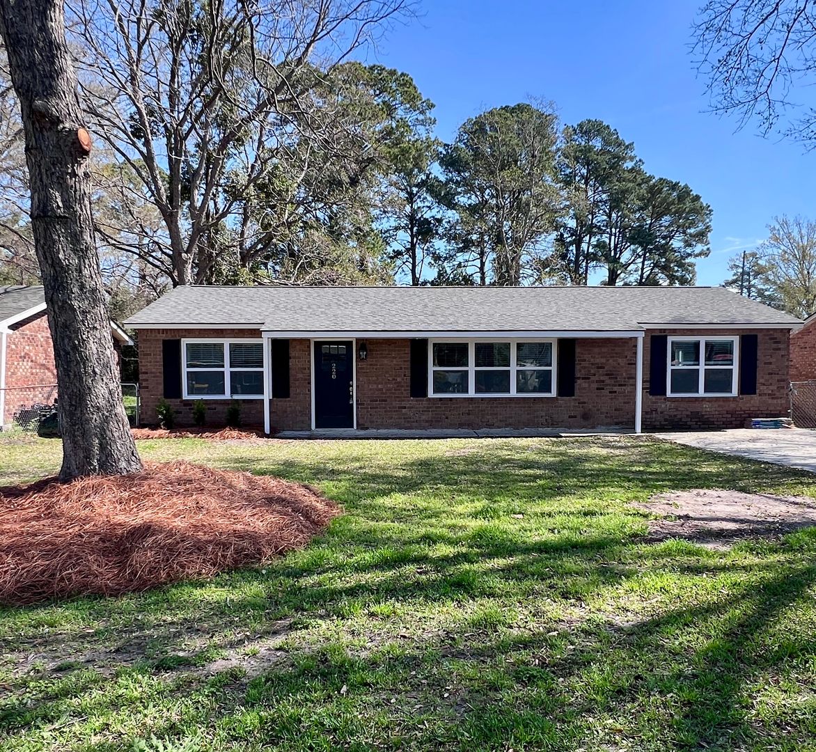 Port Wentworth House: 220 Phillips Ave