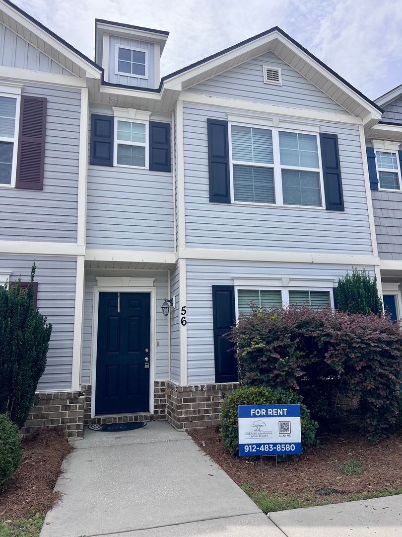 Savannah House: 56 Winter Lake Cir