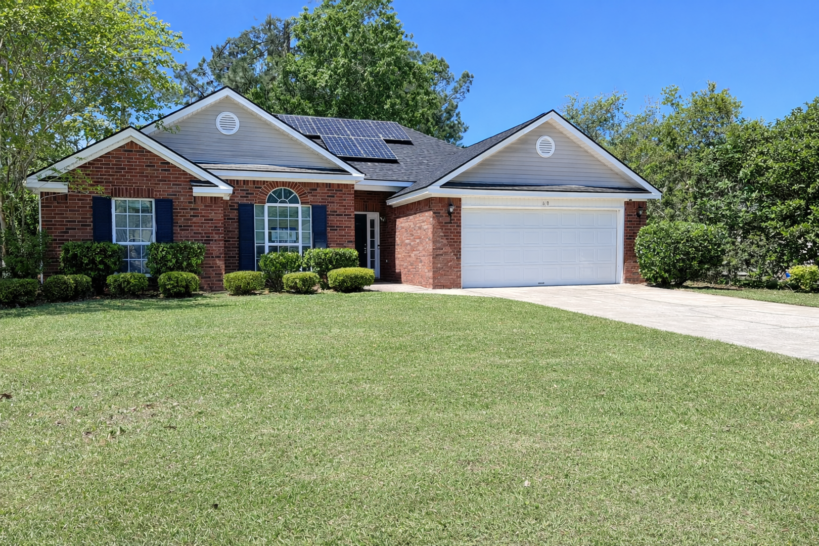 Savannah House: 68 Carlisle Lane