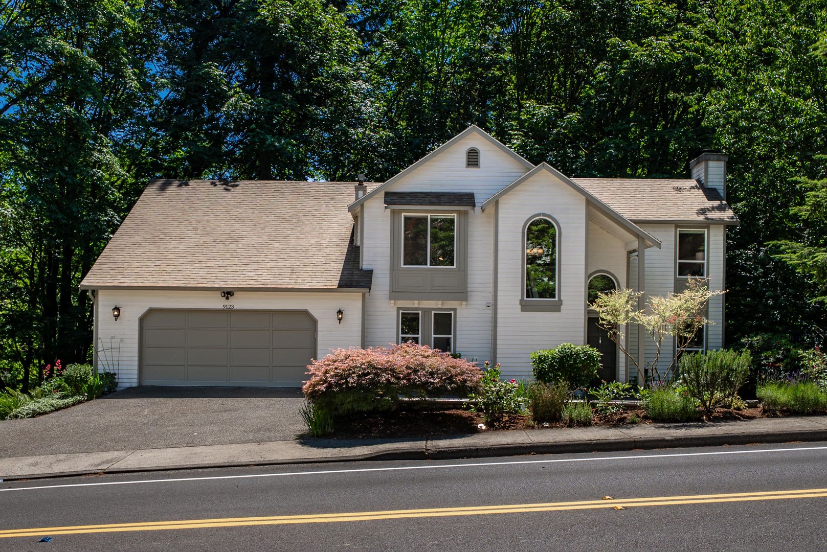 Kirkland House: 9123 NE 145th St.
