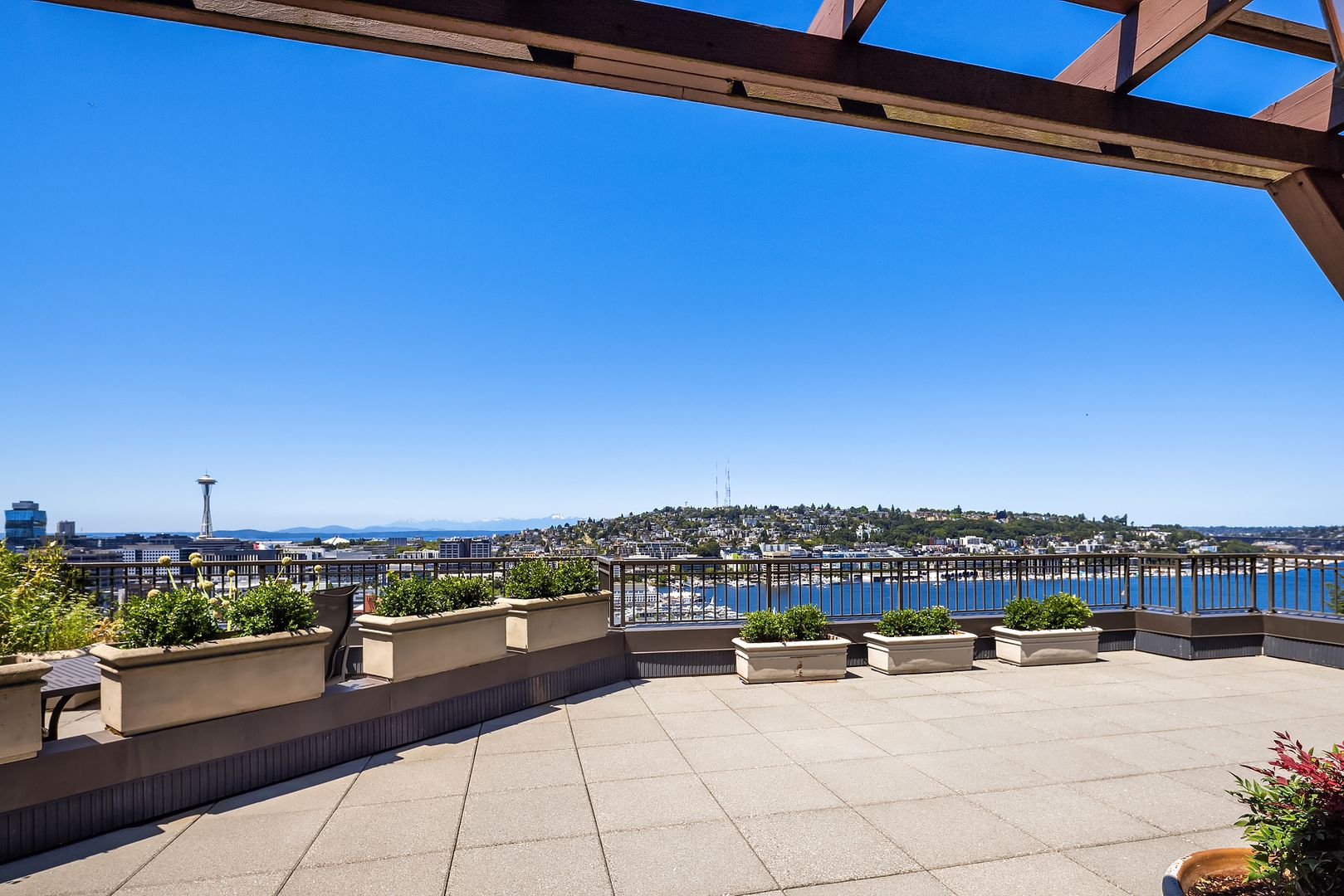 Seattle Condo: 745 Bellevue Ave E