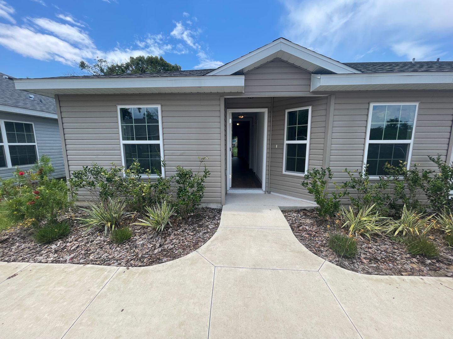 Ocala House: 1980 NE 17th Place Unit #1