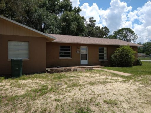 Three Bedroom Rental Across From NH Jones! – photo 1