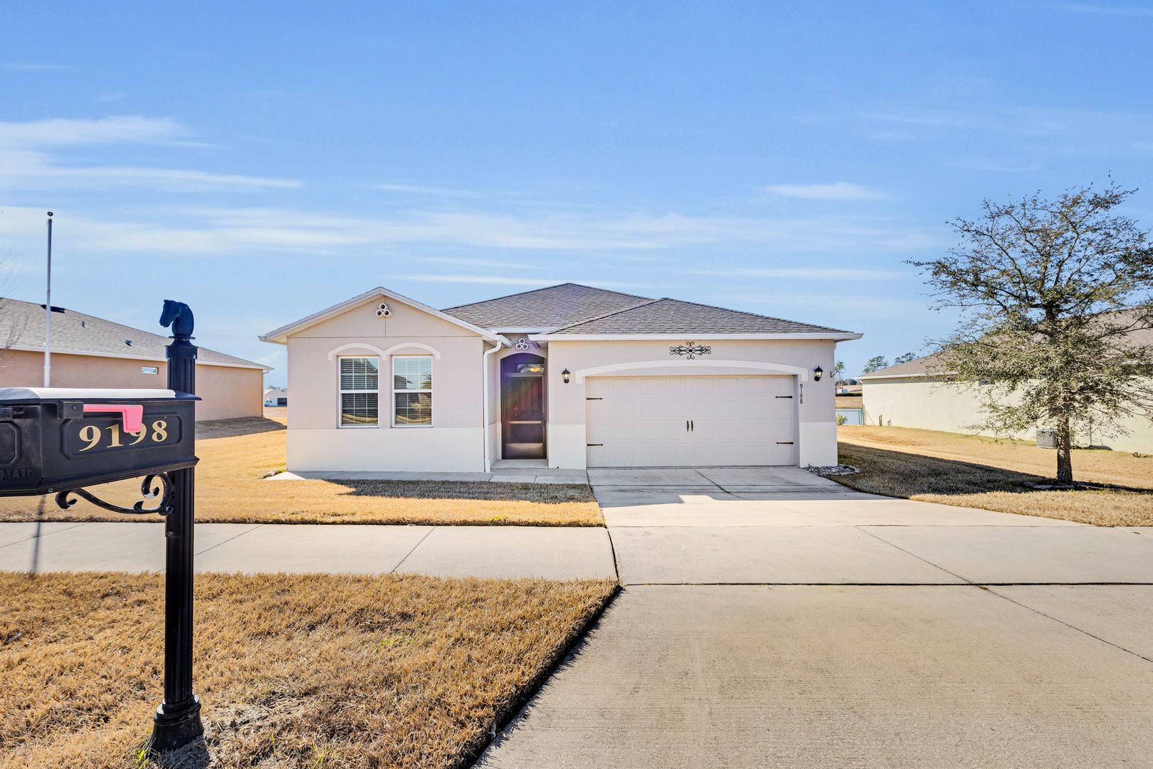 Ocala House: 9198 SW 62nd Terrace Rd
