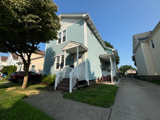 Modern Spacious 2BR North West Erie Apartment – photo 1