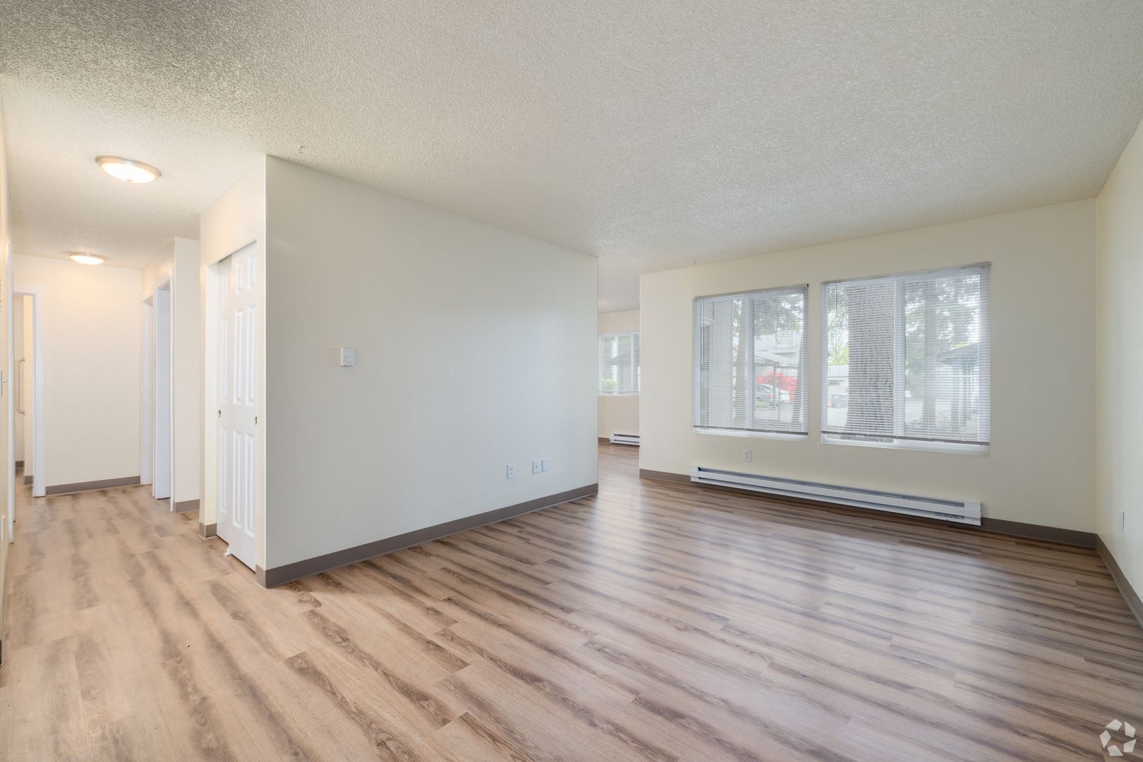University Place Apartment: Boulder Park Apartments