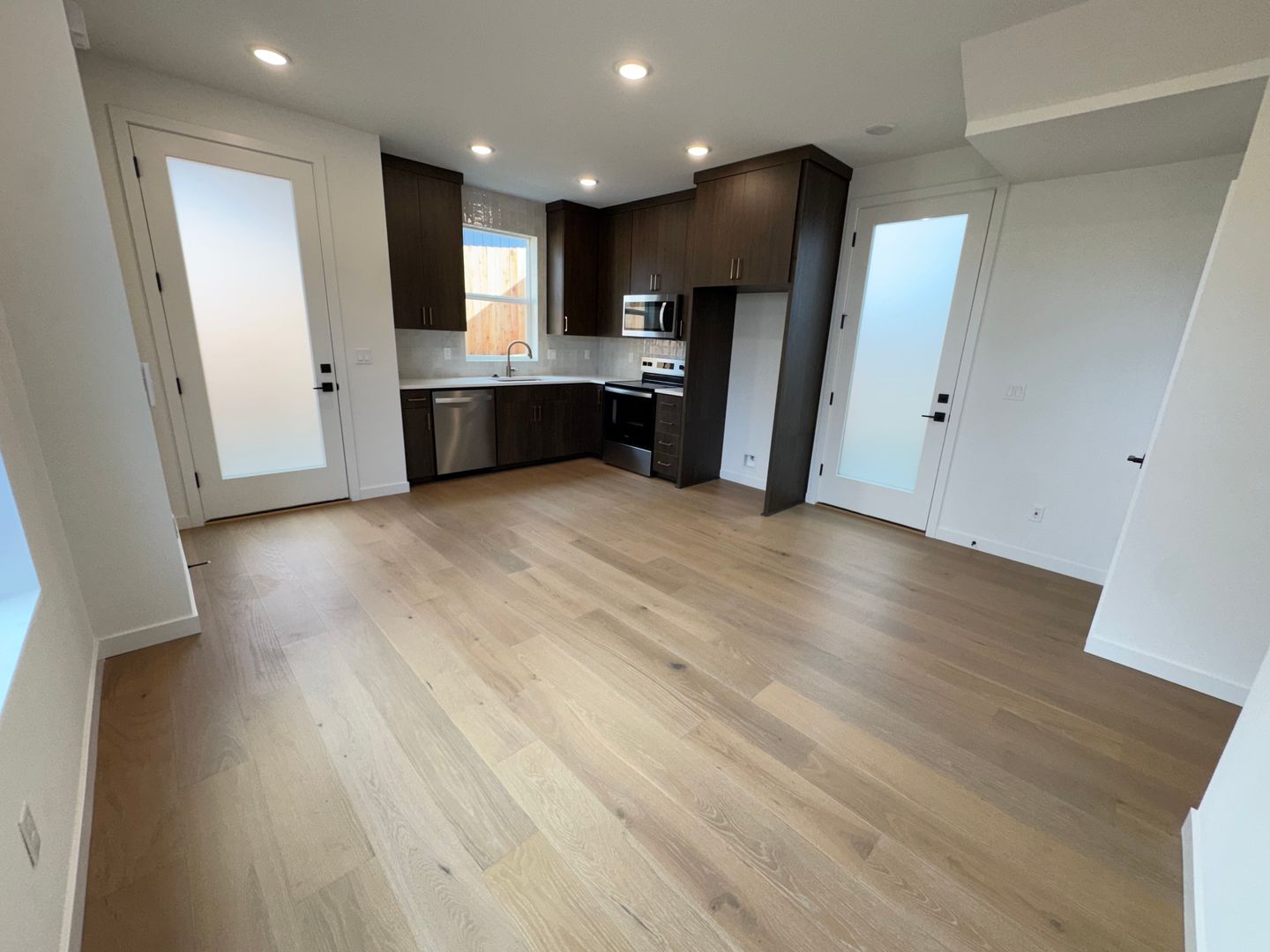 Portland Apartment: 11580 SW 47th Ave.