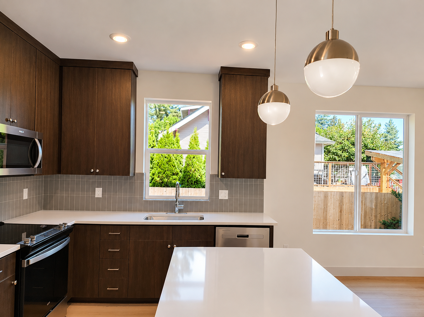 Portland Apartment: 7819-7825 SE Tolman St.