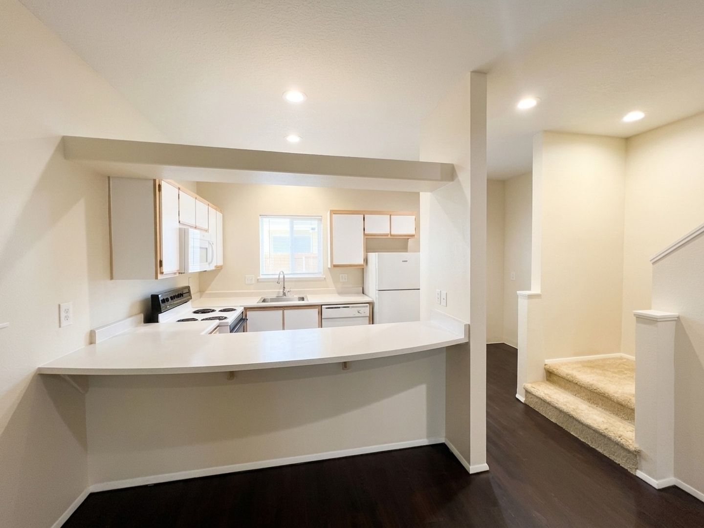 Portland Apartment: 1819 SW 18th Ave.