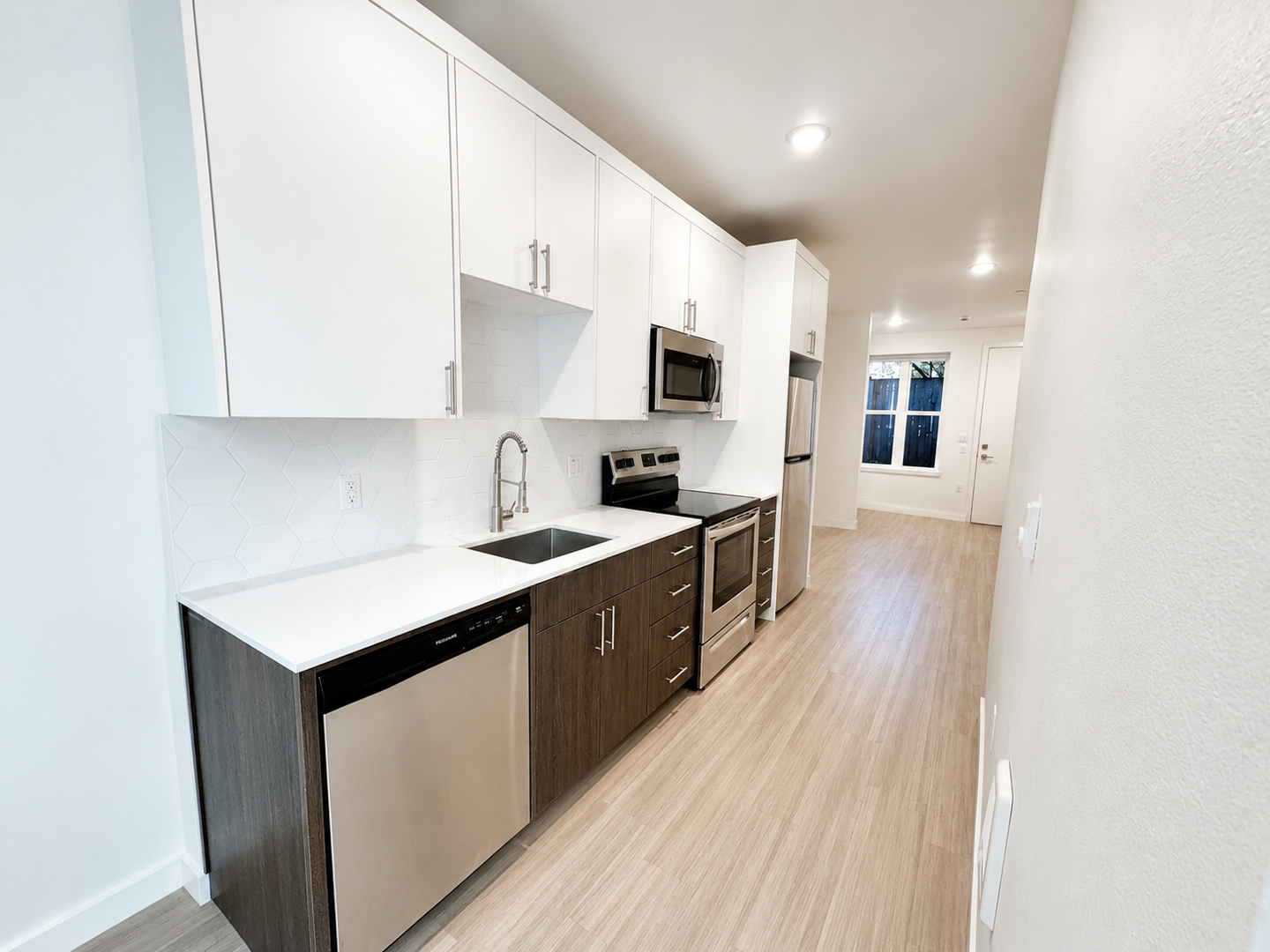 Portland Apartment: 1535 N. Alberta St.