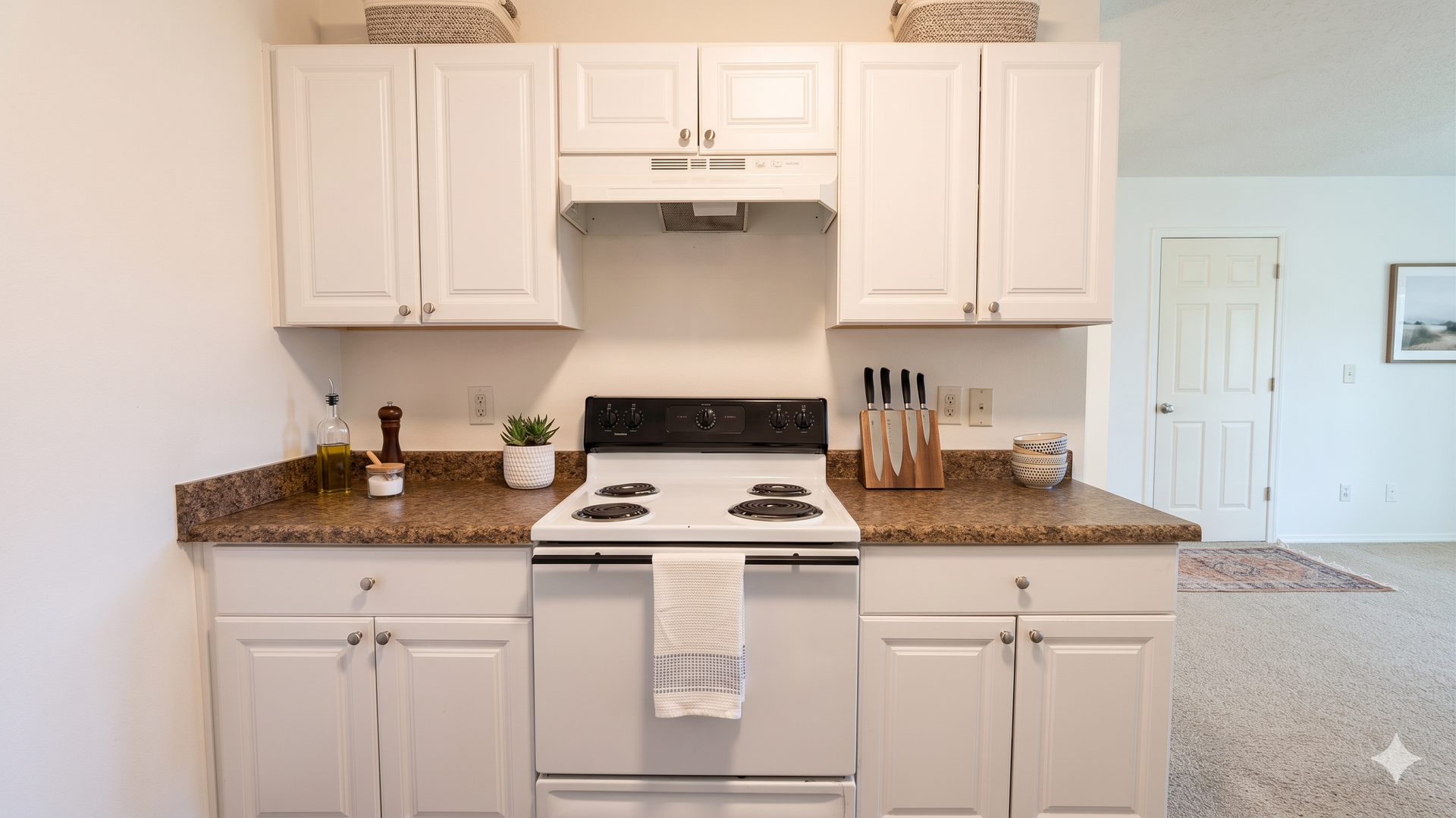 Portland Apartment: 3410-3414 SE 143rd Ave