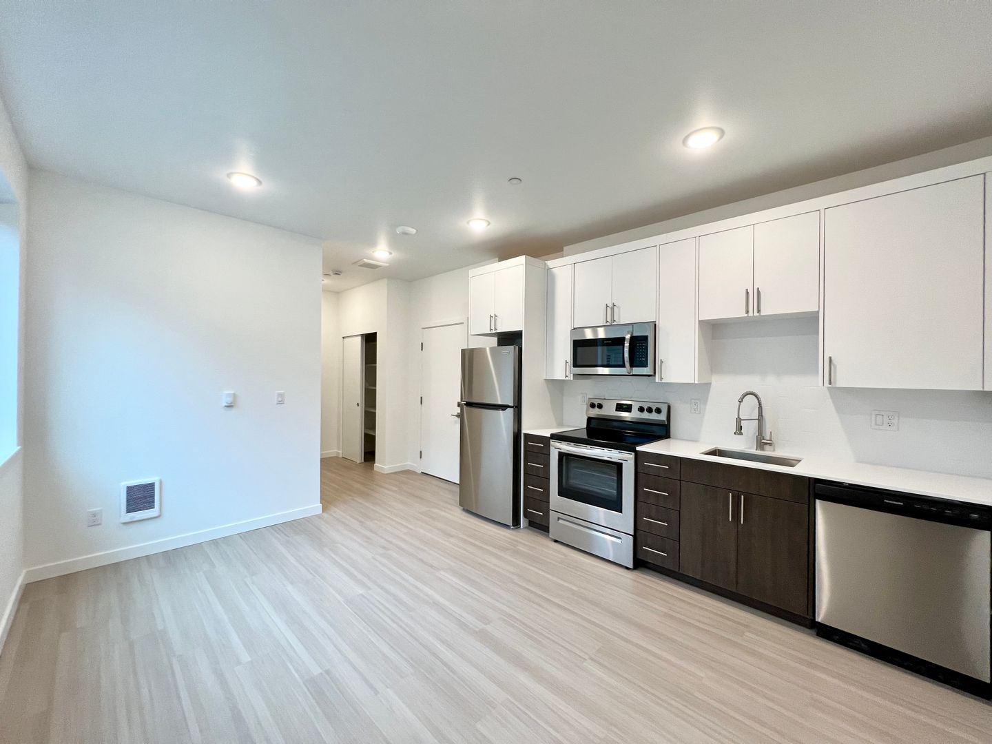 Portland Apartment: 1535 N. Alberta St.