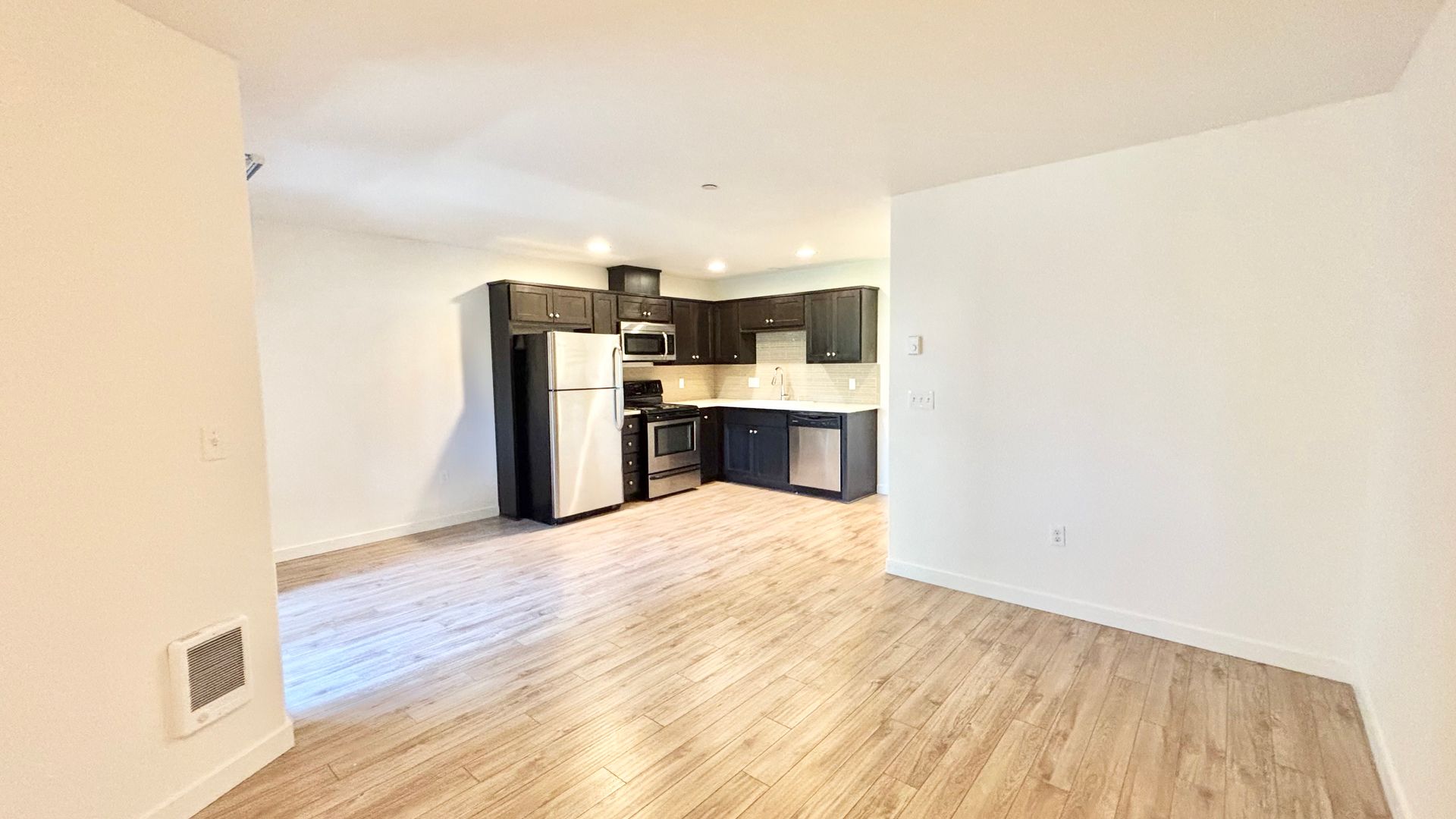 Portland Apartment: 3651 SE Francis St.