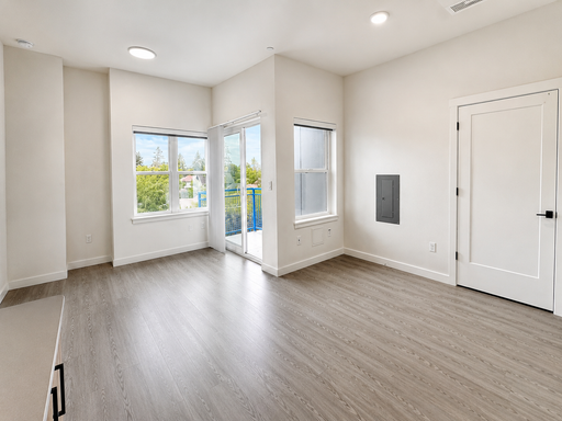 **2 WEEKS FREE RENT** TOURS NOW | Smart Space, Big Comfort in Alberta Arts! – photo 1
