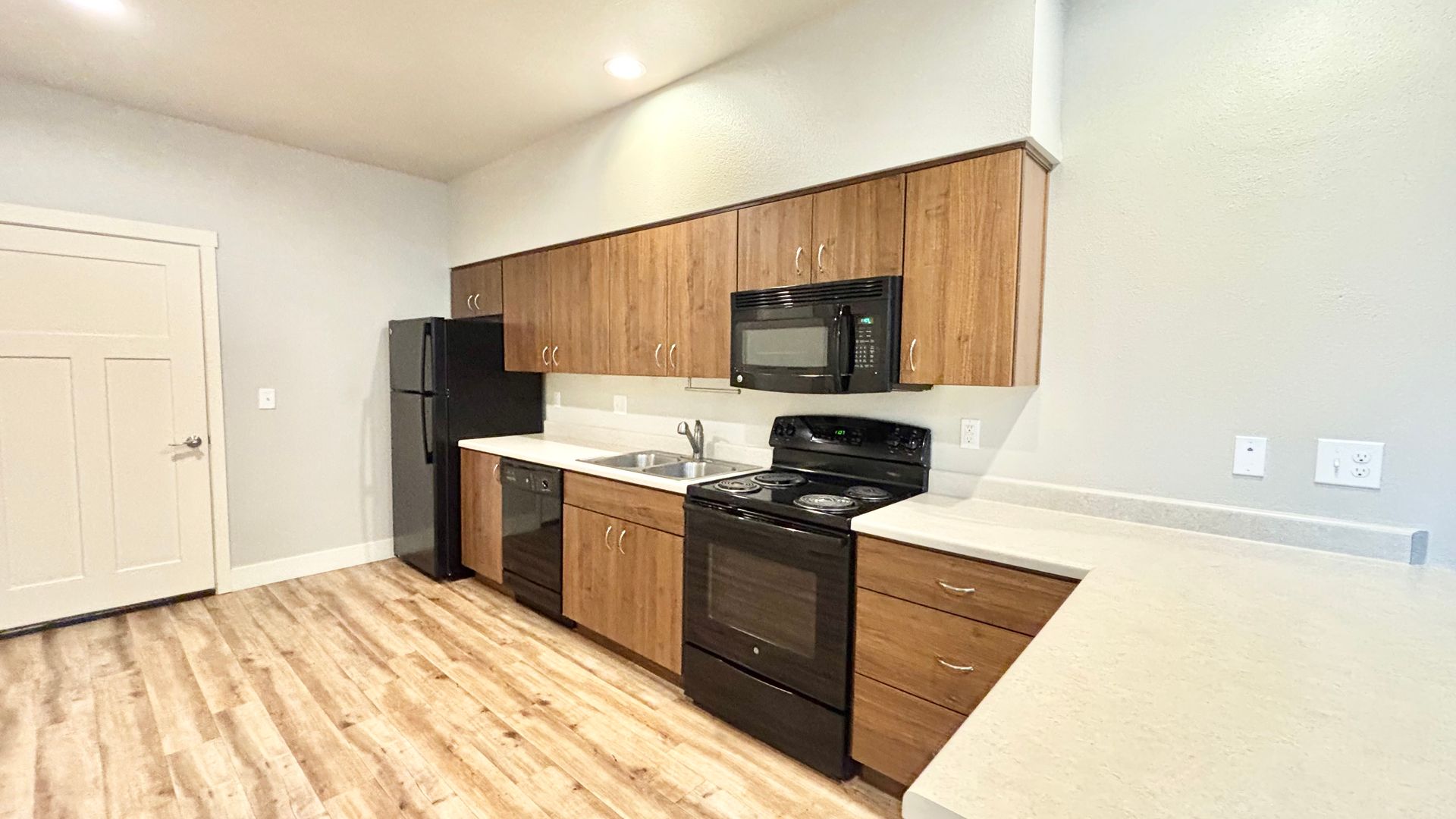 Wilsonville Townhome: 30625 SW Willamette Way E.