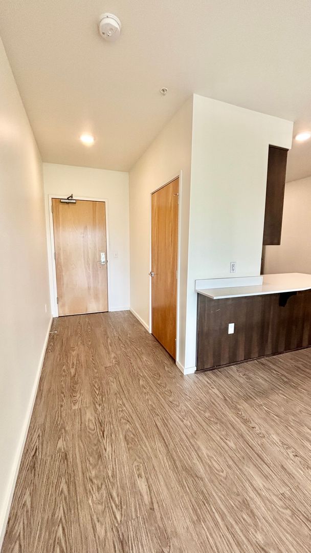 Portland Apartment: 1510 N Sumner St.