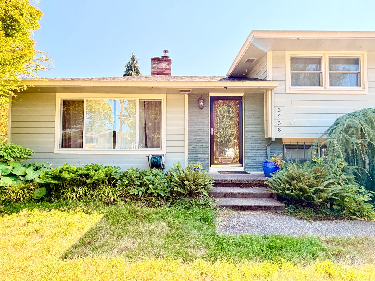 Milwaukie House: 3238 SE Silver Springs Rd.
