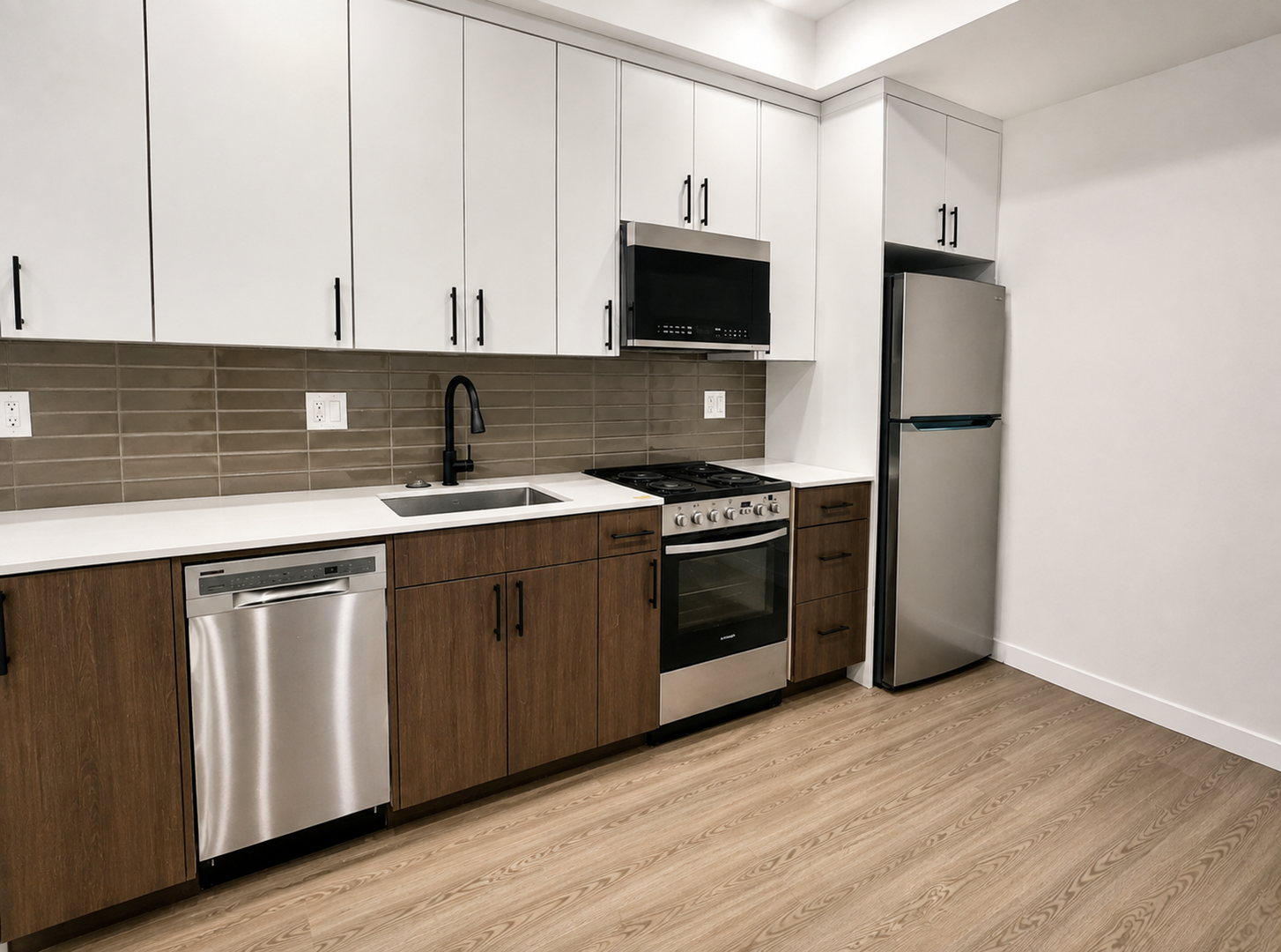 Portland Apartment: 3727 S. Hood Ave.