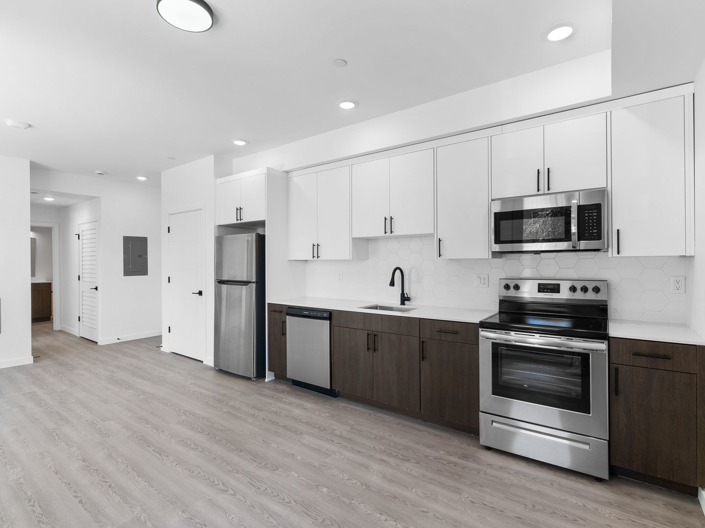 Portland Apartment: 3755 S. Hood Ave.