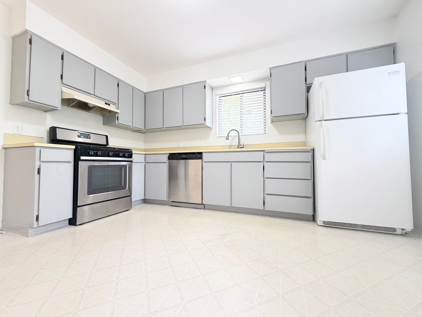 Tigard Apartment: 10245 SW Walnut St.