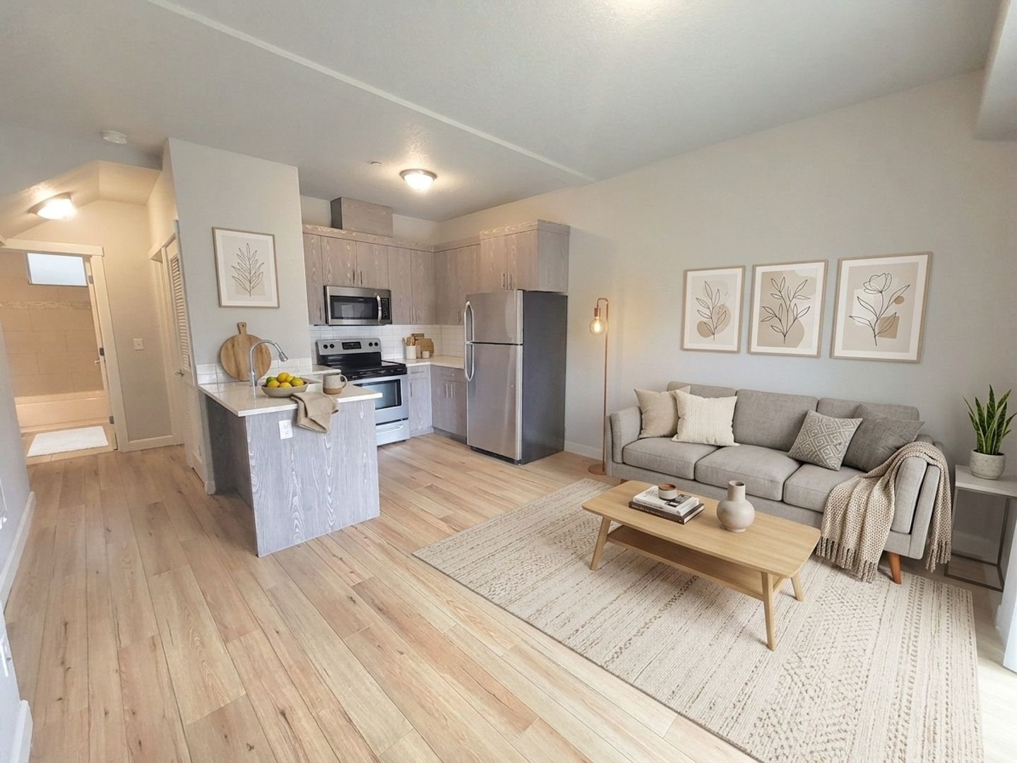 Portland Apartment: 424 NE Stafford St