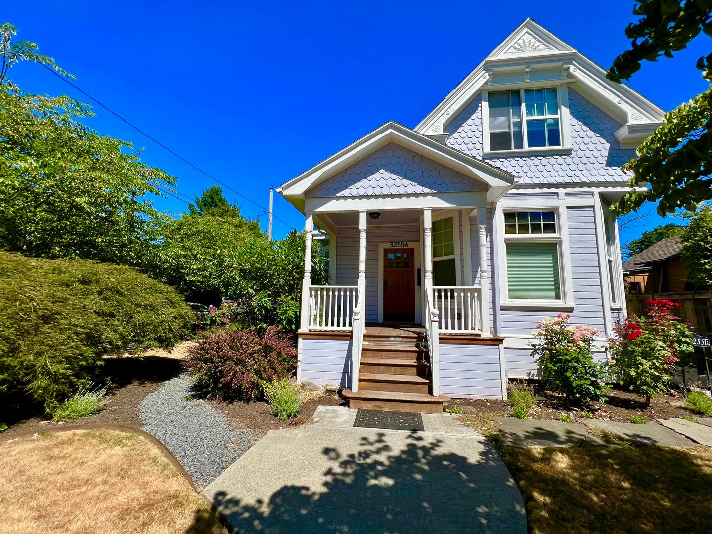 Portland Apartment: 3255 SE Madison St.