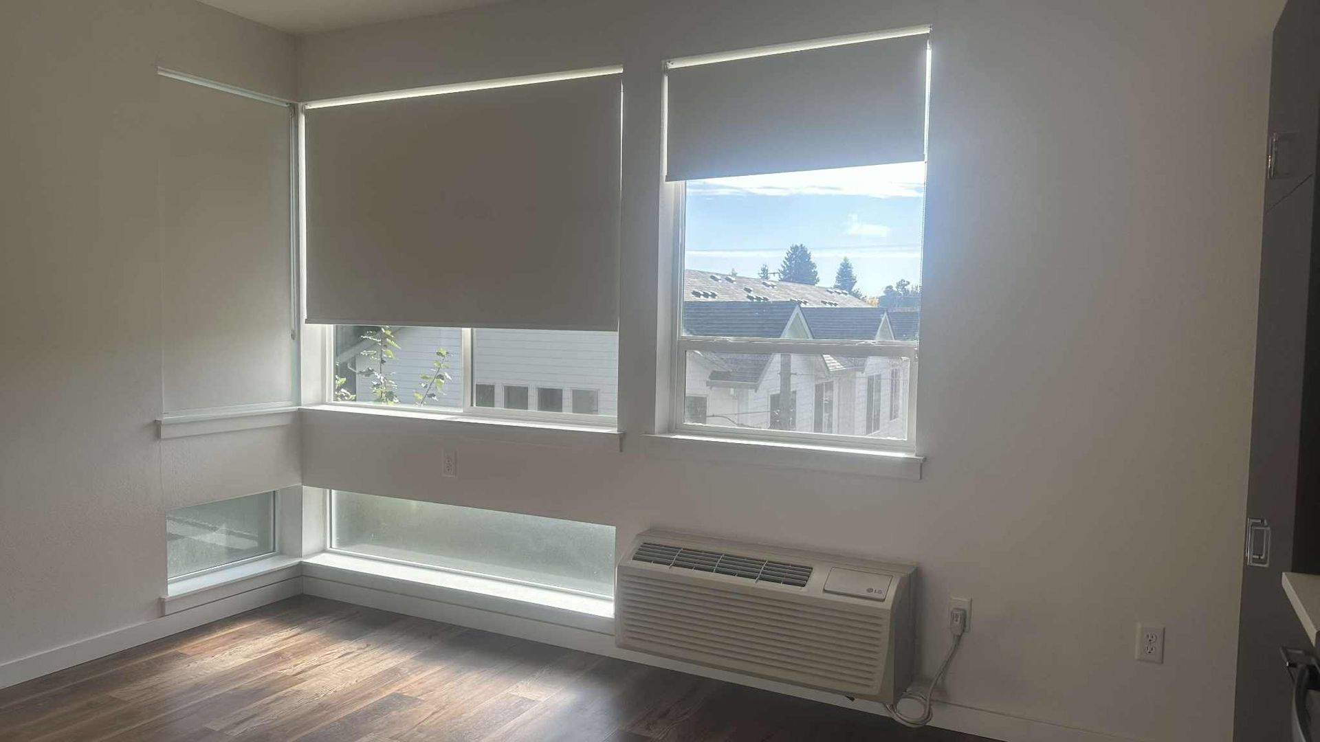 Portland Apartment: 7424 N. St. Louis Ave.