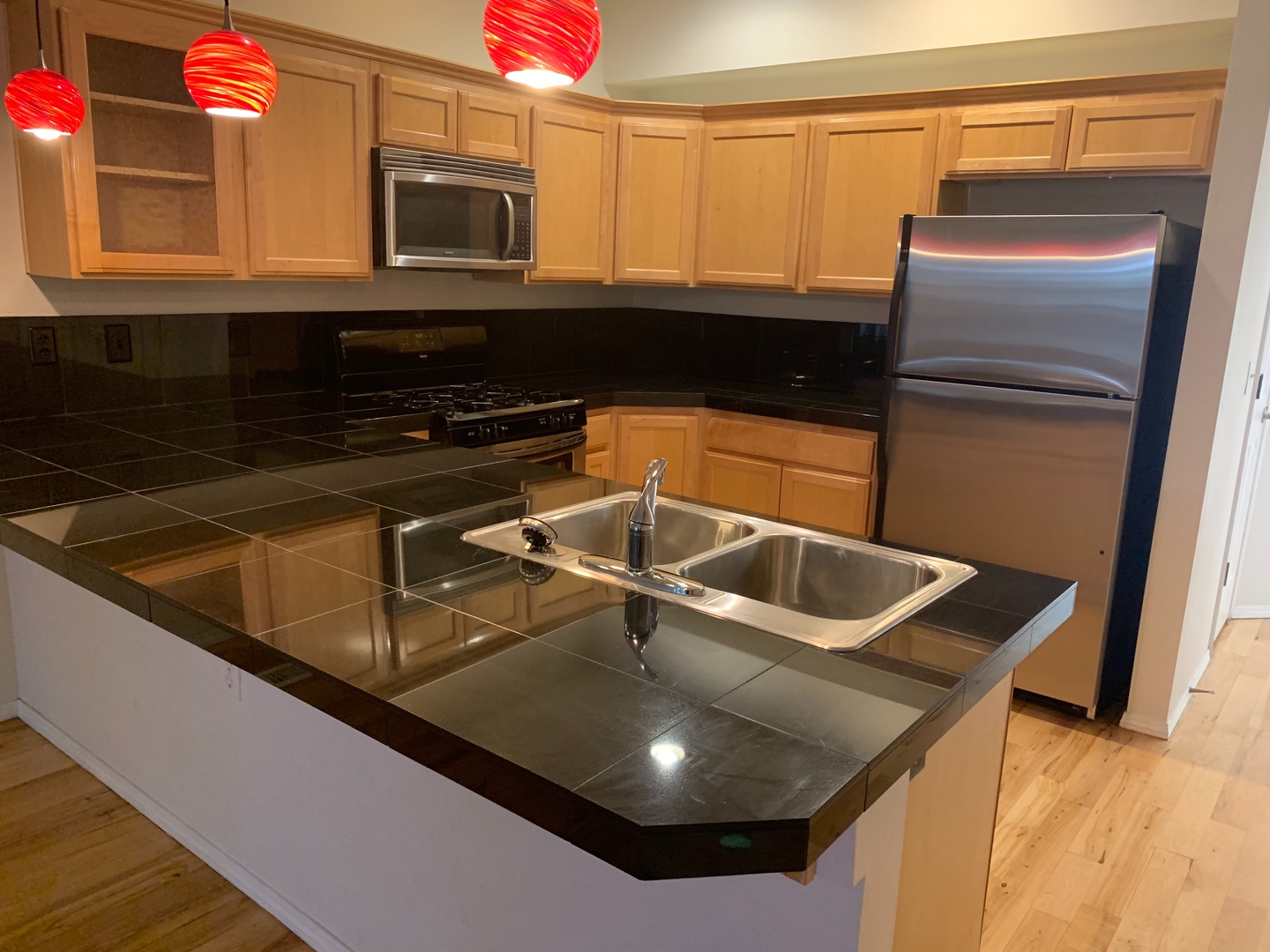 Portland Apartment: 549-557 S Nevada St.