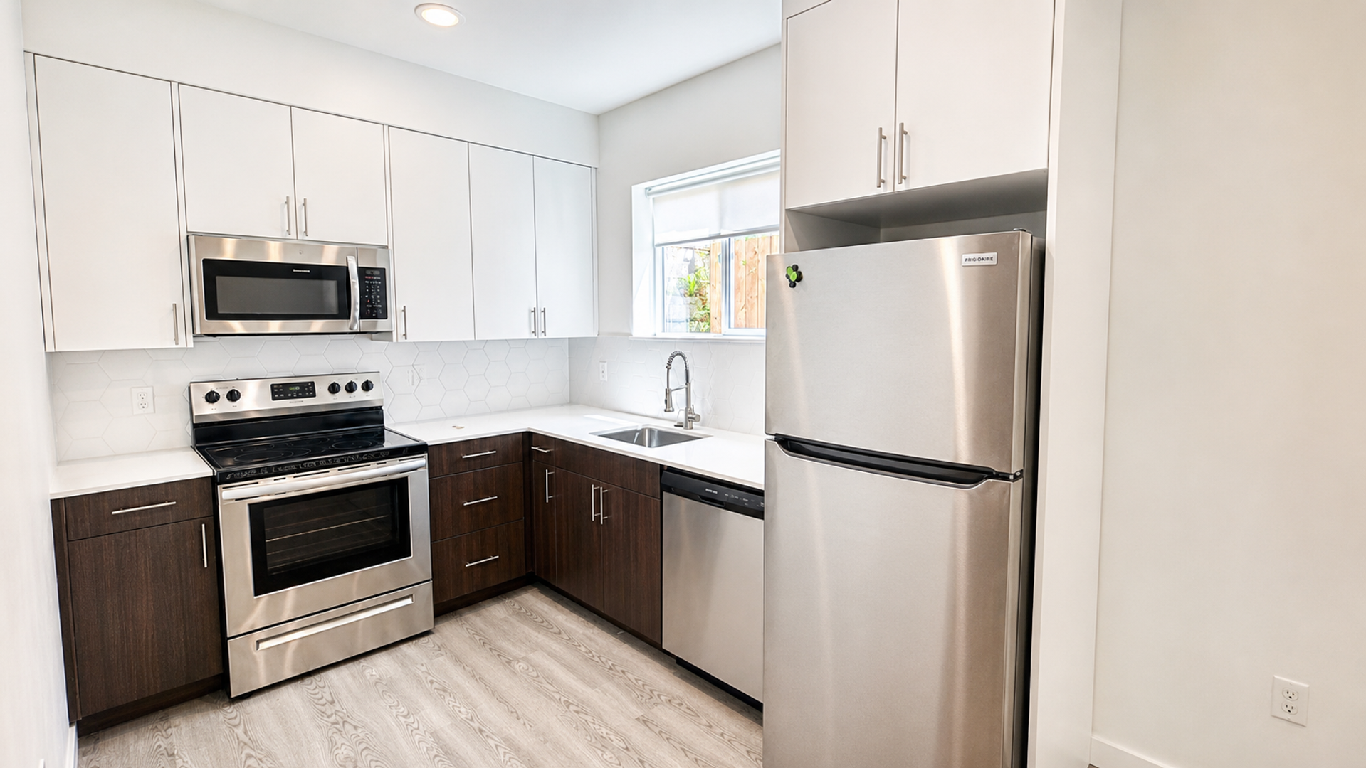 Portland Apartment: 232 NE 61st Ave.