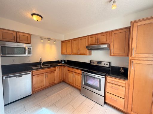 12078 SW Conestoga Drive, Beaverton, OR 97008