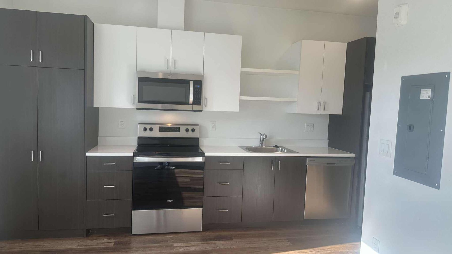 Portland Apartment: 7424 N. St. Louis Ave.