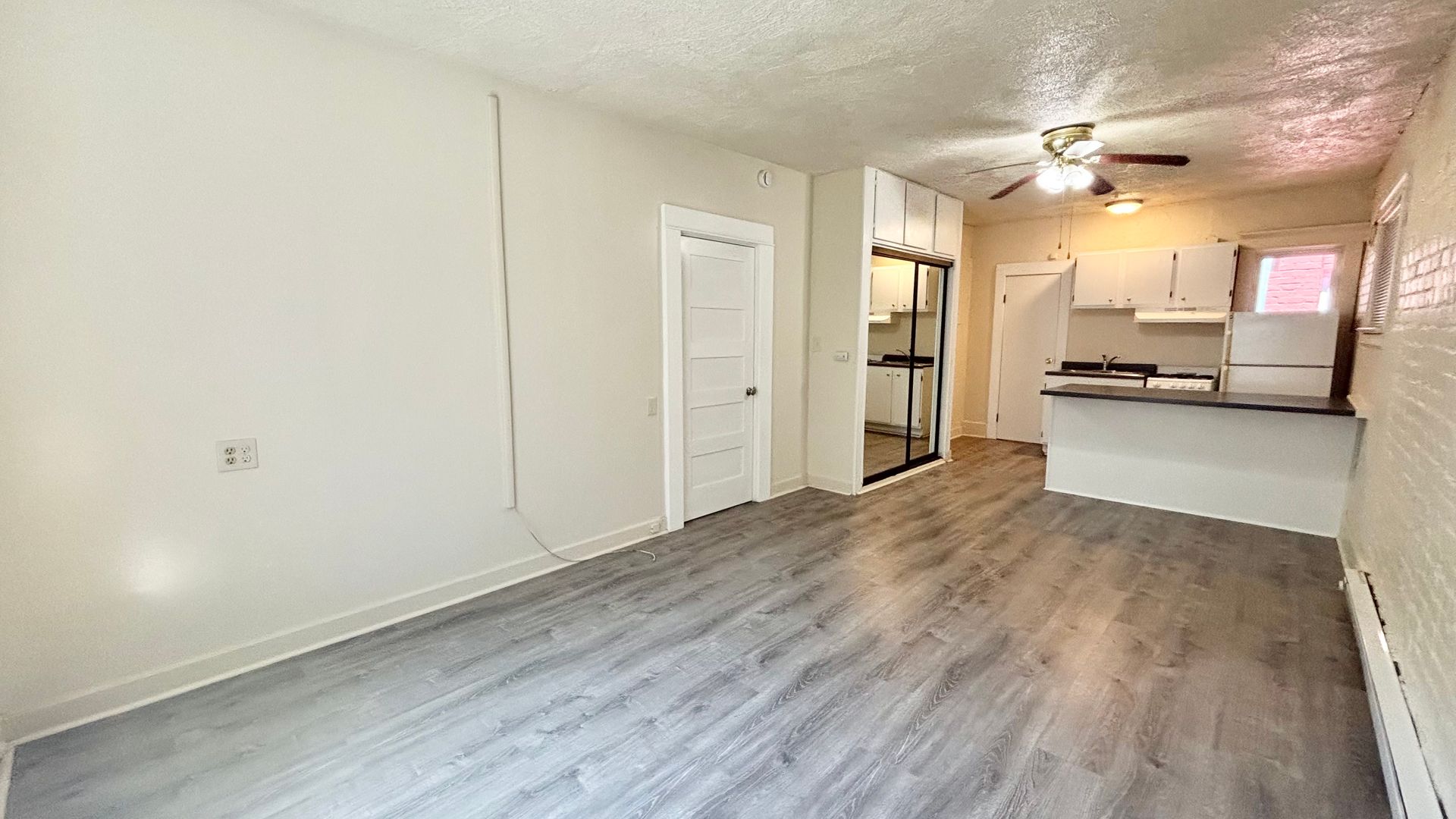 Portland Apartment: 1942 NW Pettygrove St.