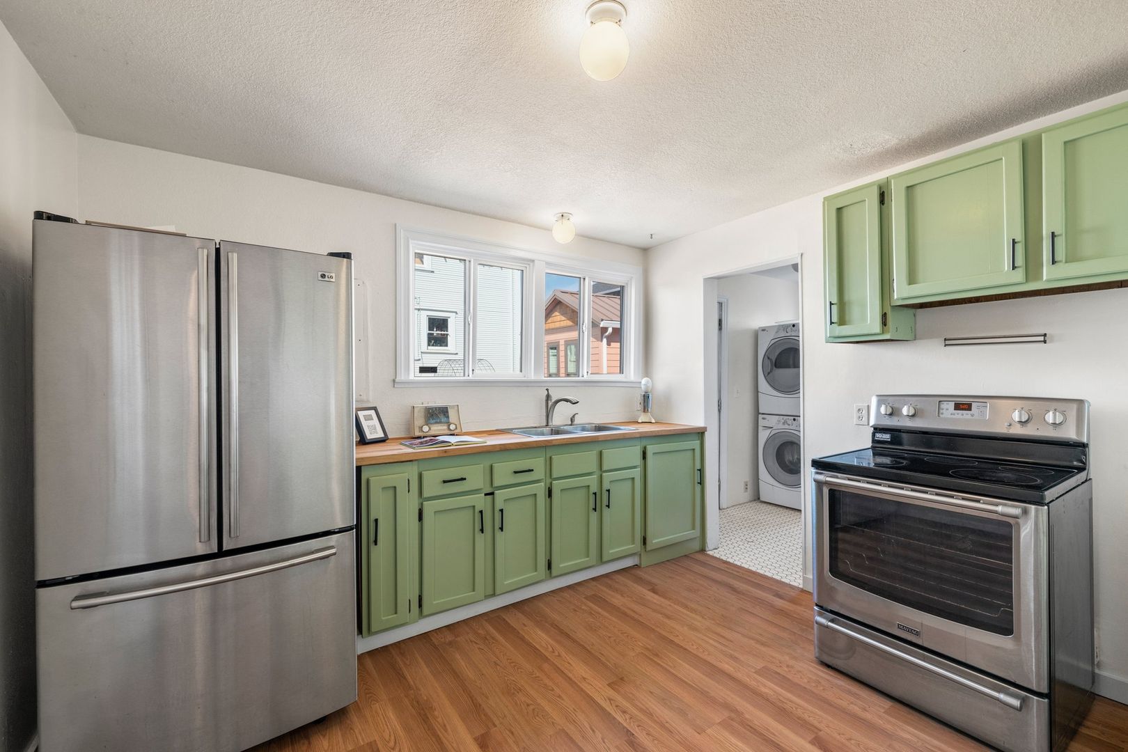 Portland House: 503 NE Jarrett St.