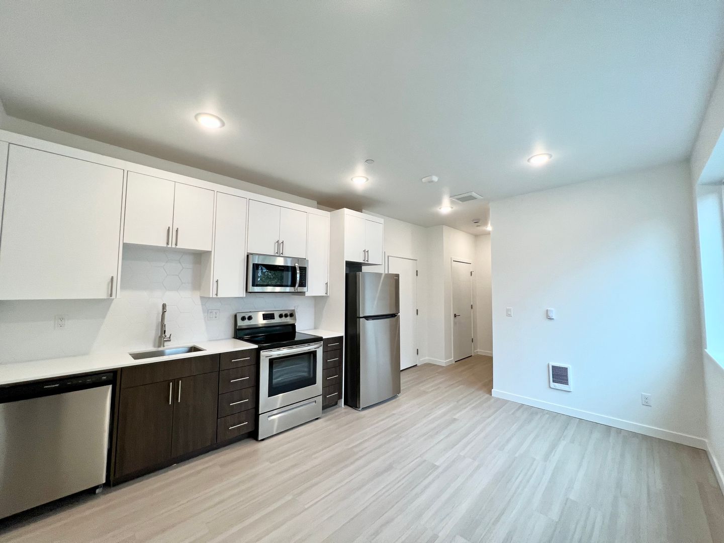 Portland Apartment: 1535 N. Alberta St.