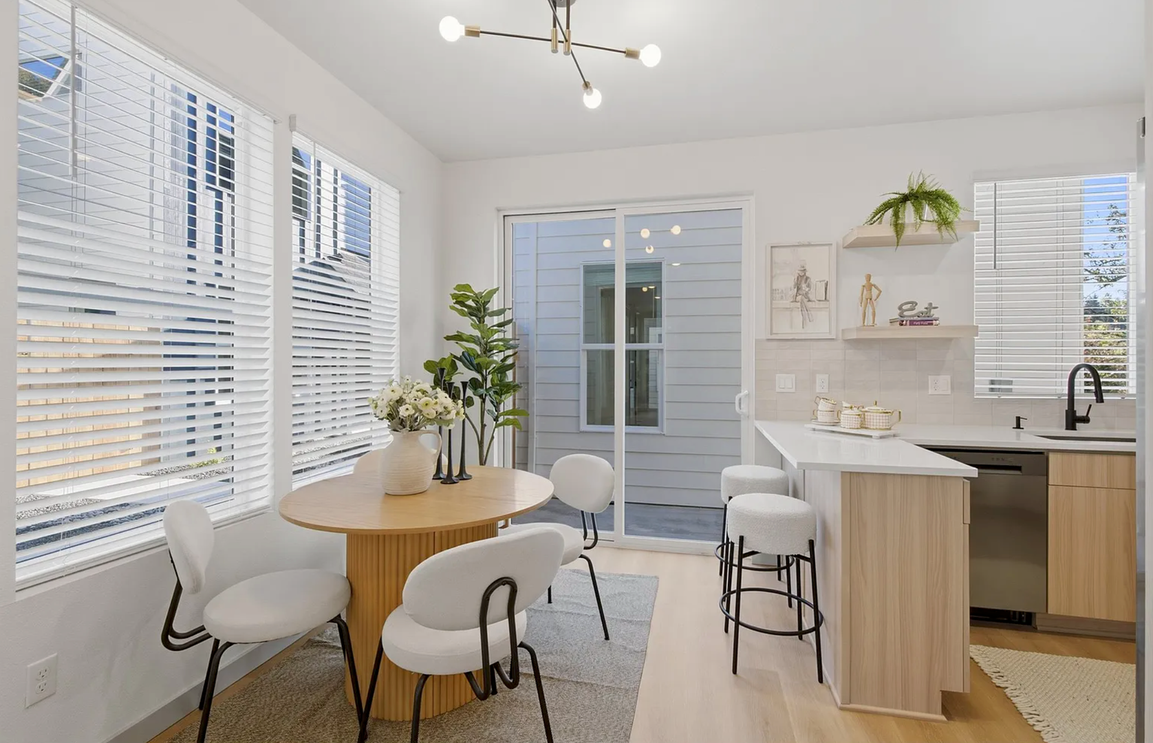 Portland Apartment: 7057 SE 60th Ave.