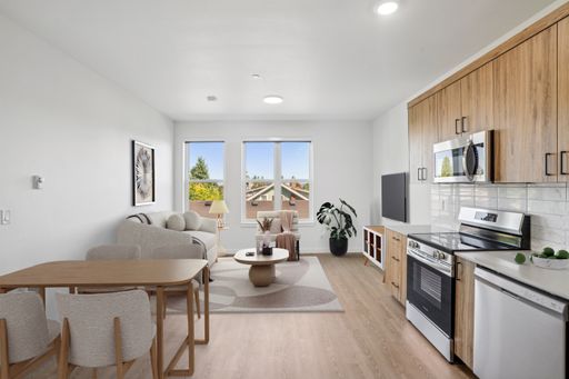 **2 WEEKS FREE RENT** TOURS NOW - New Construction 1bd/1ba – photo 1
