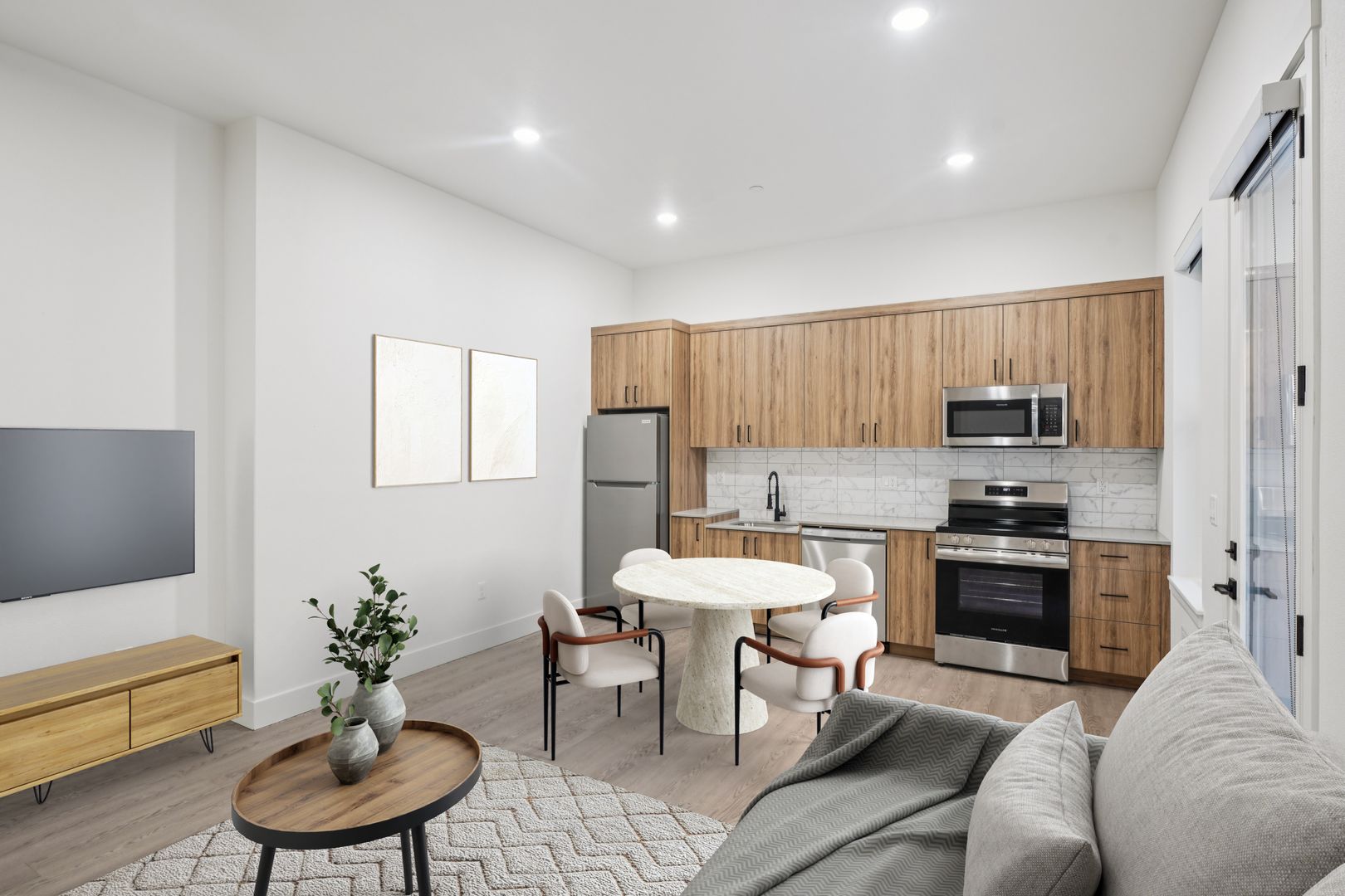 Portland Apartment: 2465 NE Alberta St.