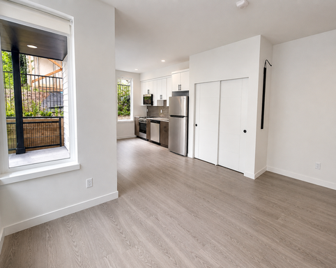 Your Cozy Modern Studio in South Portland!! – photo 1