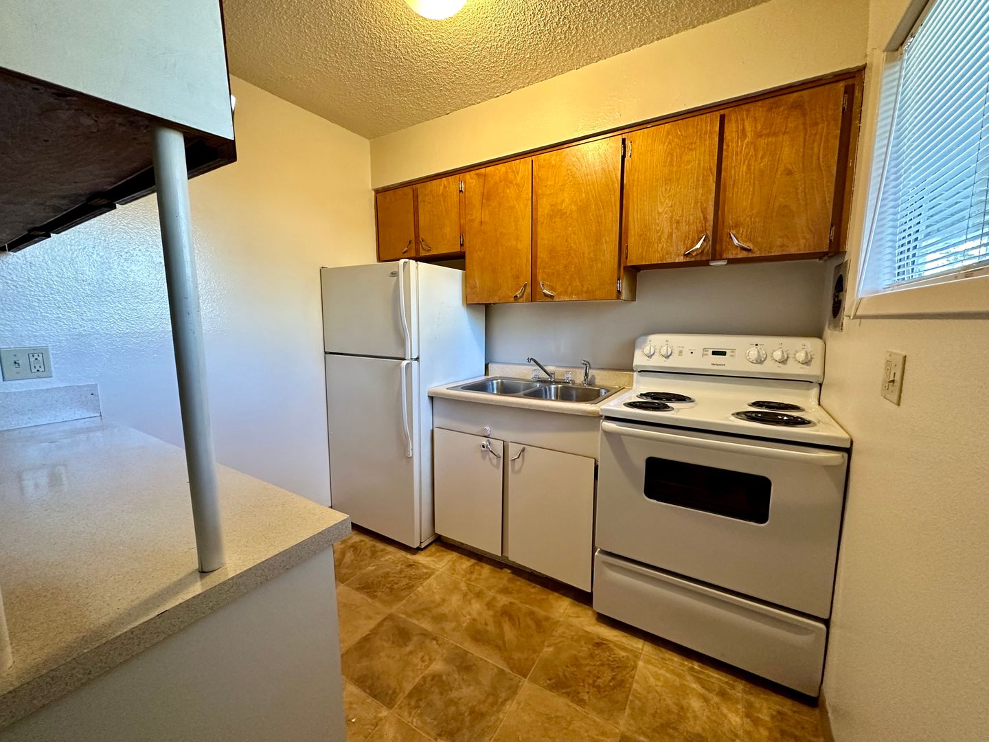 Portland Apartment: 5929 N Lombard Street