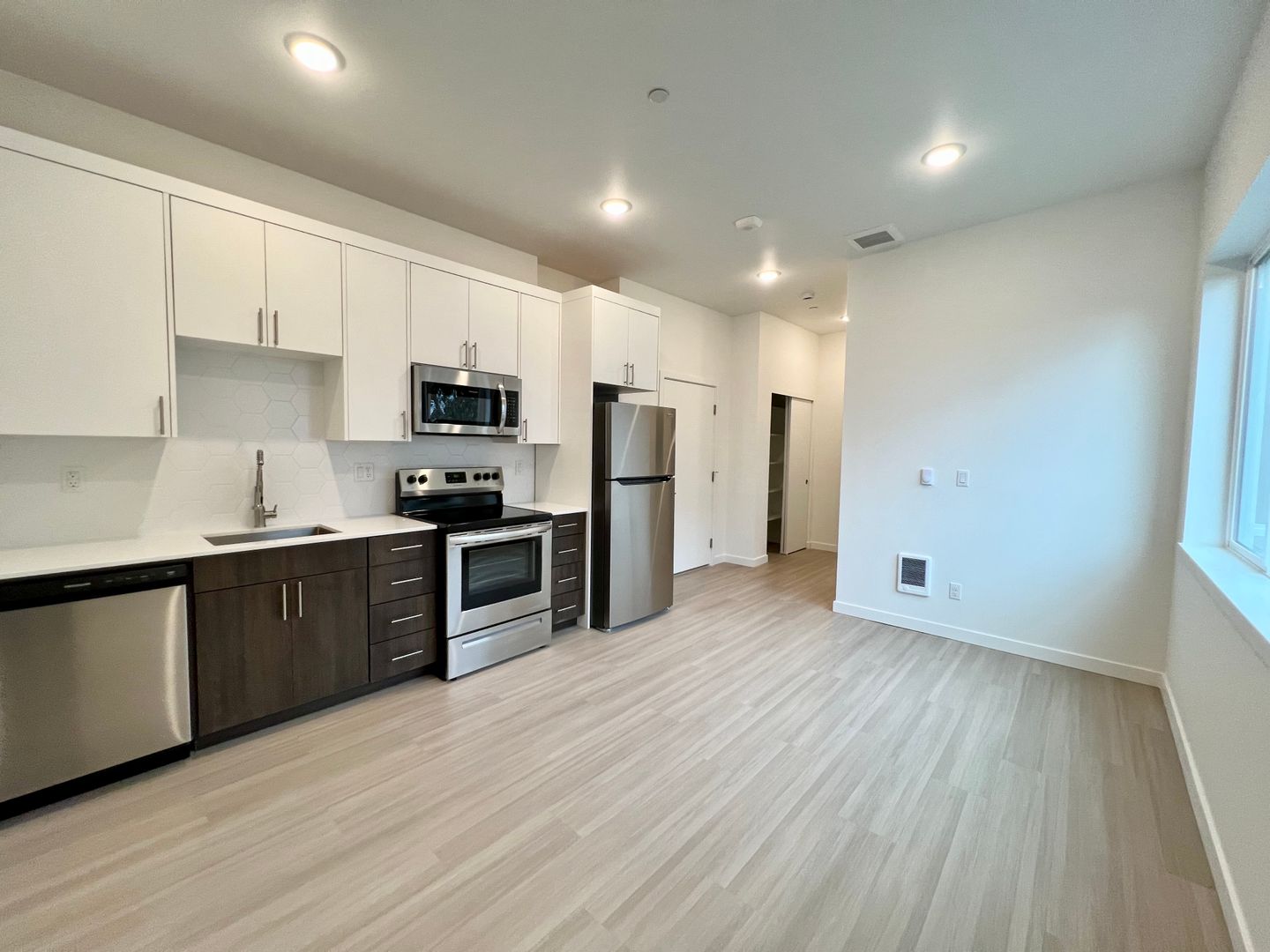 Portland Apartment: 1535 N. Alberta St.