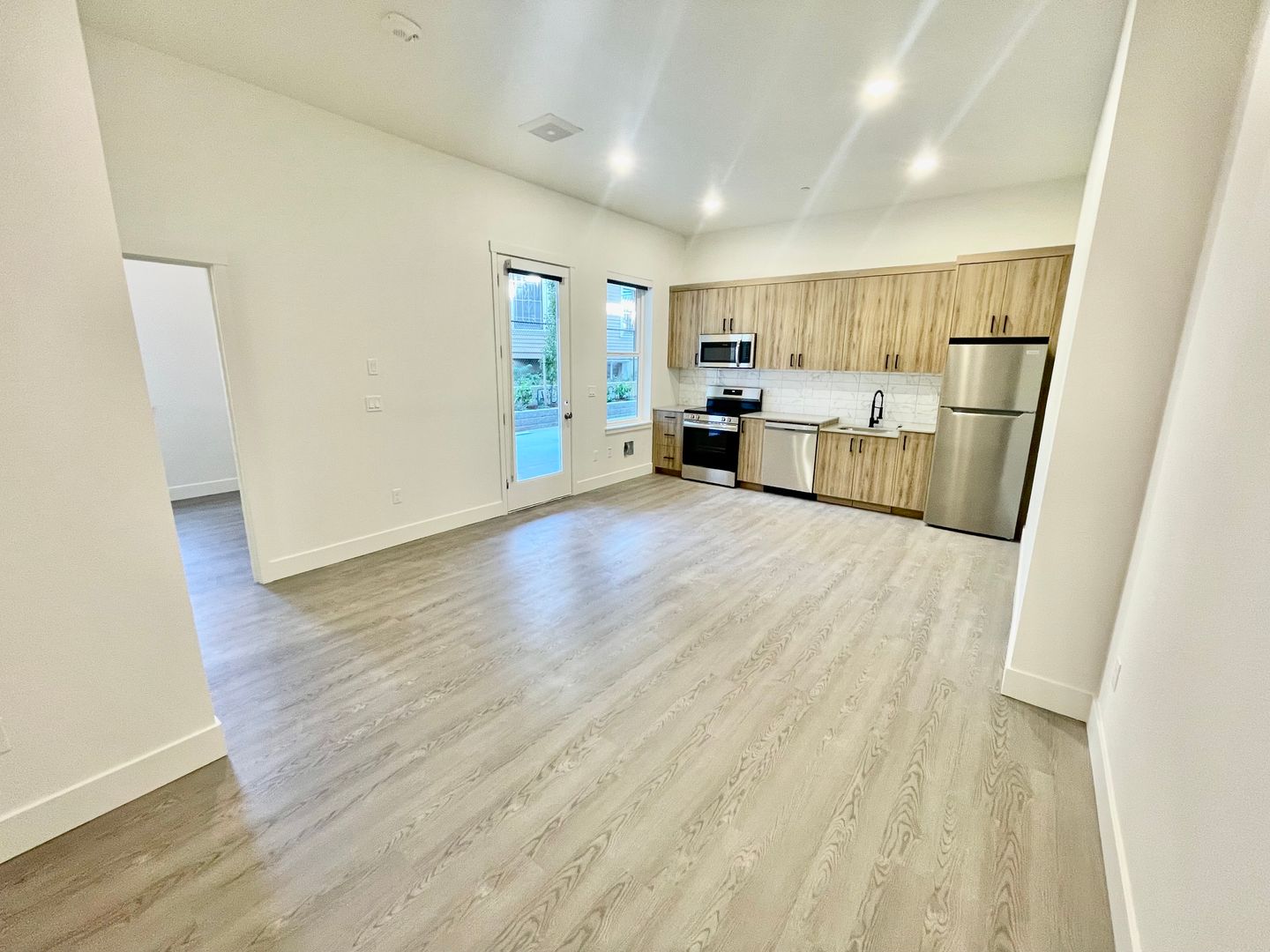 Portland Apartment: 2465 NE Alberta St.