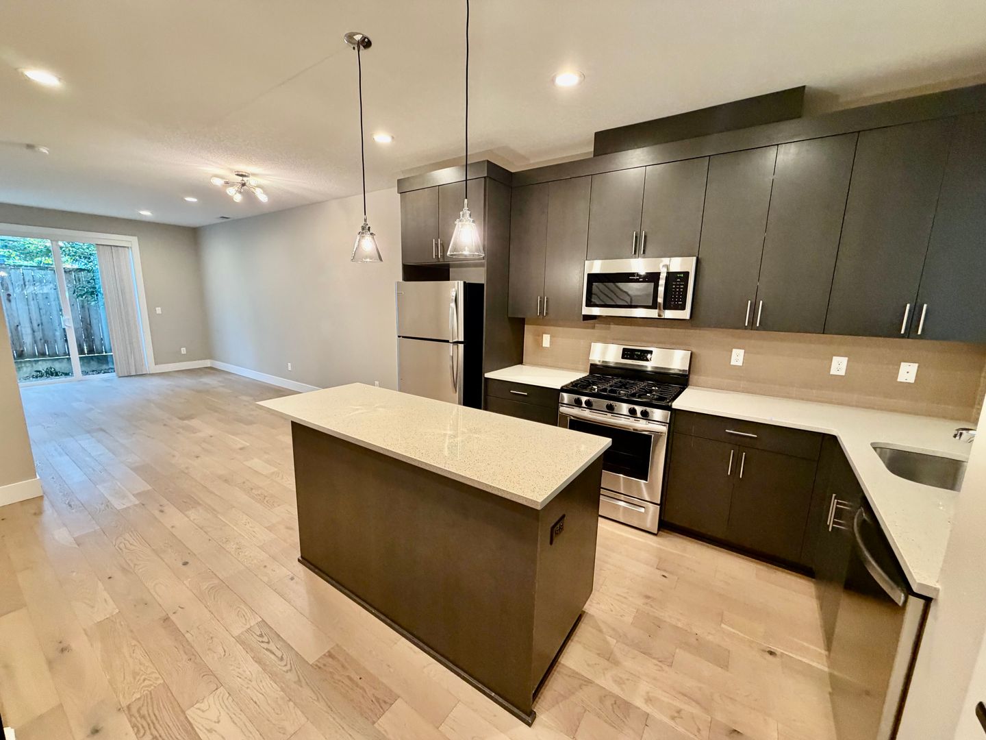 Portland Apartment: 3572-3588 NE Garfield Avenue