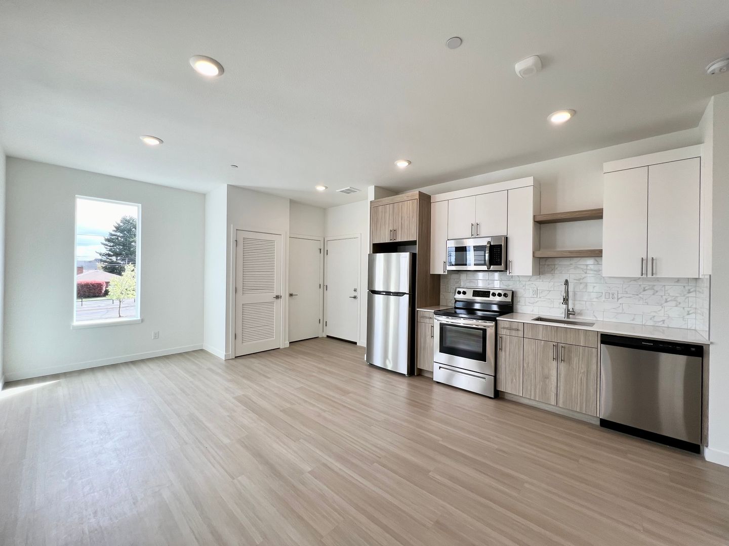 Portland Apartment: 7110 N. Greenwich Ave.