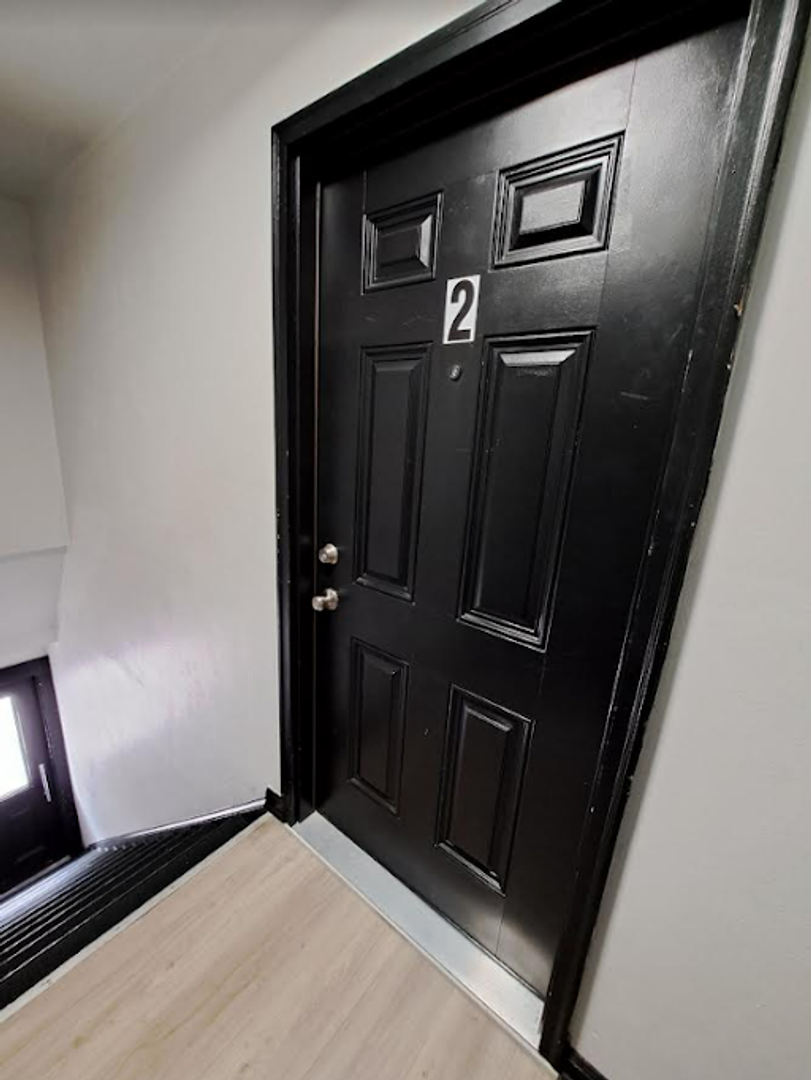 Norfolk Apartment: 351 San Antonio Blvd