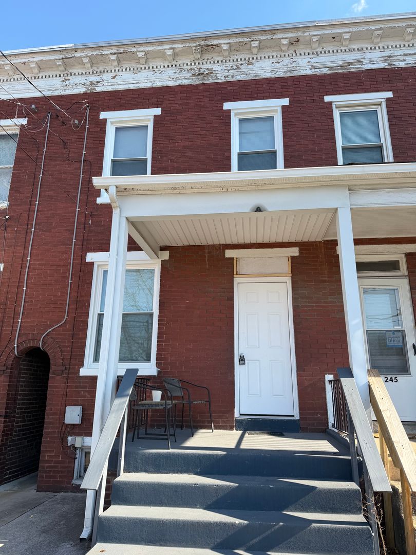 York House: 247 N Sherman Street