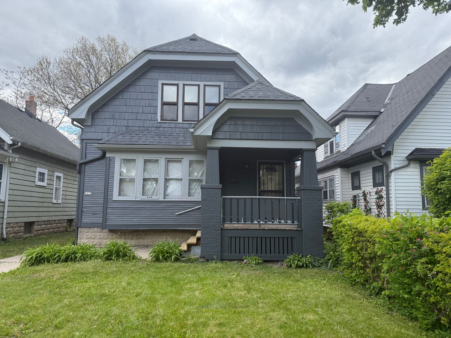 Milwaukee Apartment: 2639 N 55th St.,