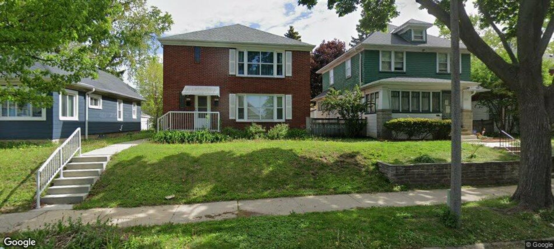Milwaukee Apartment: 6317-6319 W Girard Ave