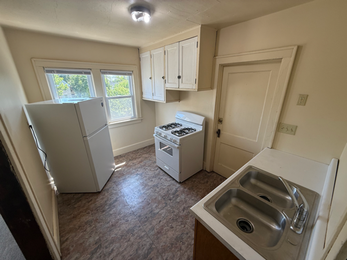 Milwaukee Apartment: 1817-1819 N 36th St.