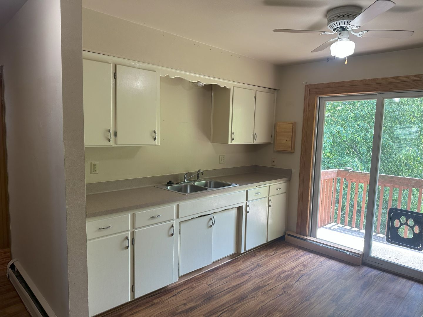 Muskego Apartment: W144S7909-W144S7911-W144S7913 Durham Dr