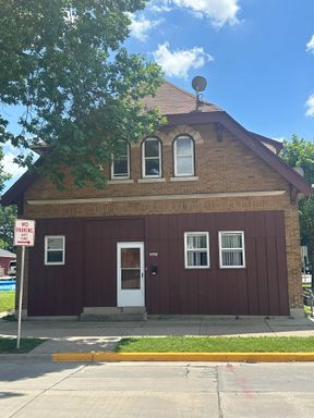 FOR RENT: Upper 2 Bedroom / 1 Bath – 3643 W Mitchell Ave, Milwaukee, WI – photo 1